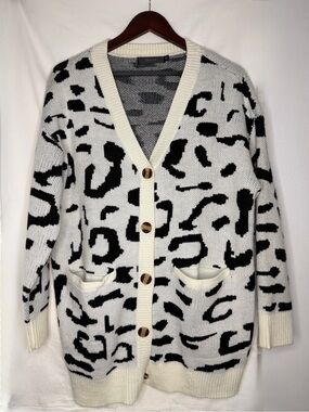 Animal Print Button-Front Cardigan Sweater in Black & White